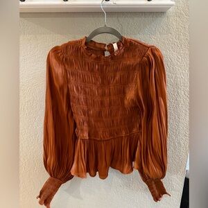 Glam Woman’s Burnt Orange Pleated Blouse Size Small Top NWOT